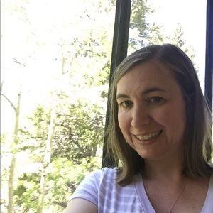 Meet your Posher, Deborah